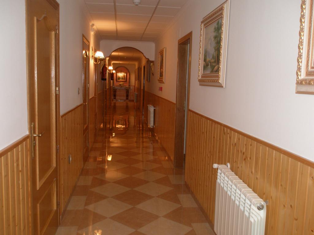 Hostal Los Rosales Alcaraz Szoba fotó