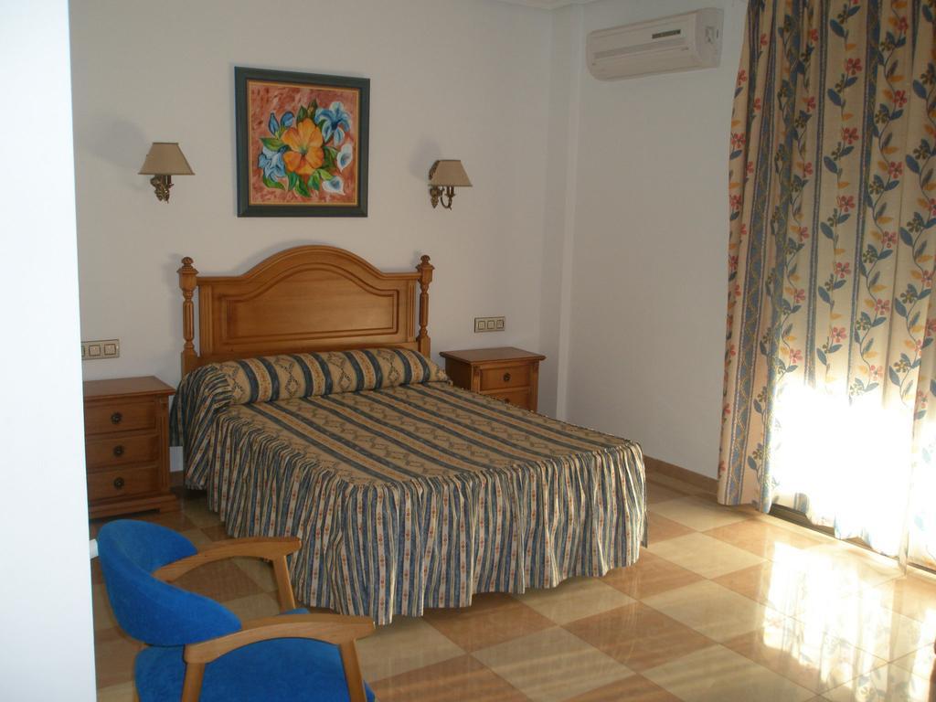 Hostal Los Rosales Alcaraz Szoba fotó